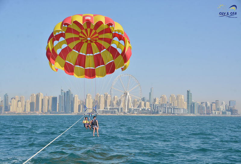 Parasailing & Paragliding in Dubai 1